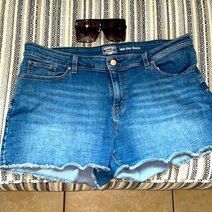 Double deal!!! Levi shorts size 18 and tortoise (new )sunglasses.